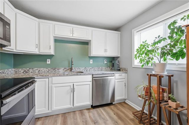 8230 Cherokee Street, De Soto, KS 66018