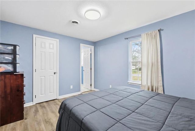 8230 Cherokee Street, De Soto, KS 66018