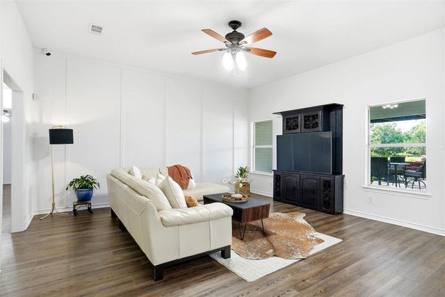 224 Schreiber Drive, Haslet, TX 76052