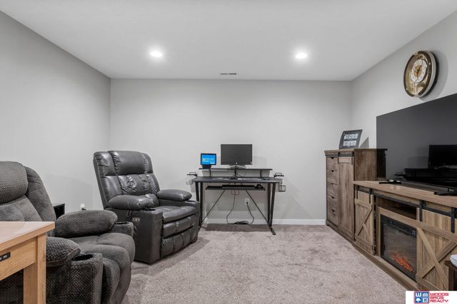 5024 W Amarillo Drive, Lincoln, NE 68528