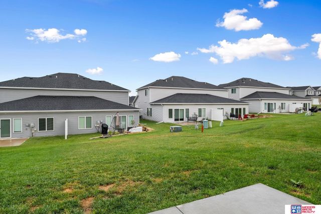 5024 W Amarillo Drive, Lincoln, NE 68528
