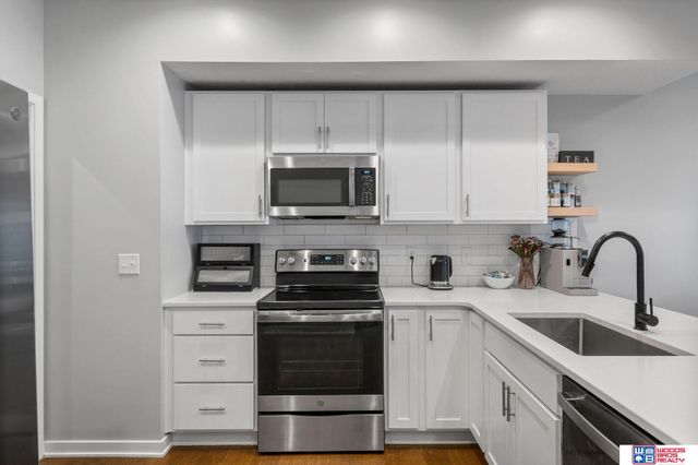 5024 W Amarillo Drive, Lincoln, NE 68528