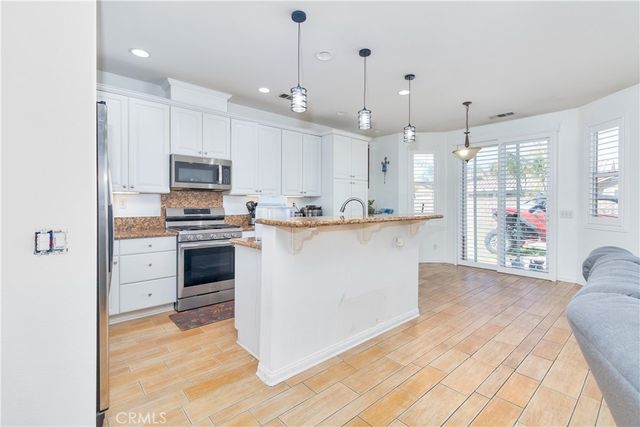 6654 N Ofelia, San Bernardino, CA 92407