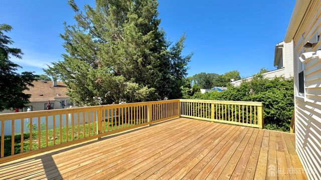 69 Mercer Street, Metuchen, NJ 08840