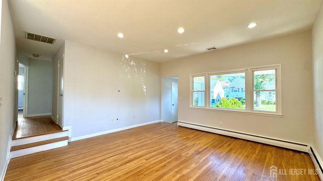 69 Mercer Street, Metuchen, NJ 08840