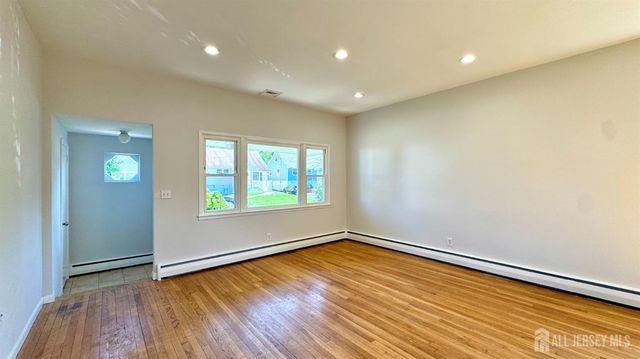 69 Mercer Street, Metuchen, NJ 08840