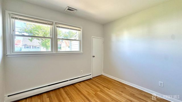 69 Mercer Street, Metuchen, NJ 08840