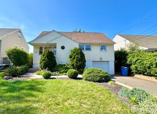 69 Mercer Street, Metuchen, NJ 08840