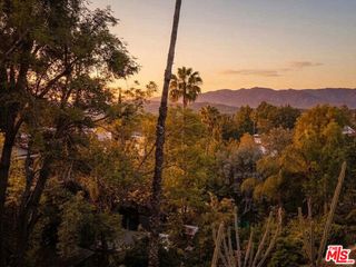 4735 Nob Hill Drive, Los Angeles, CA 90065