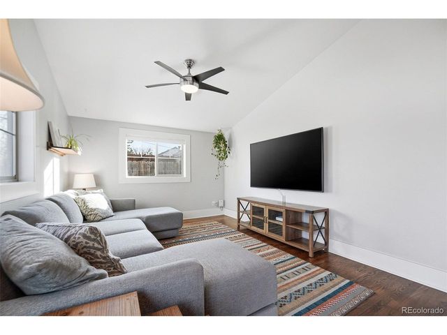 980 Elm St, Denver, CO 80220