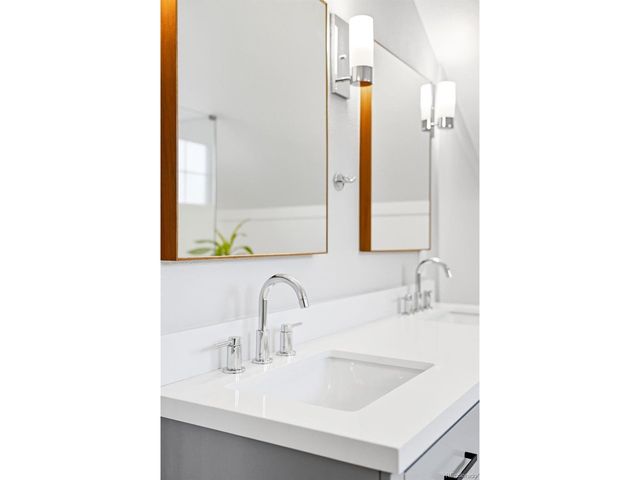 980 Elm St, Denver, CO 80220