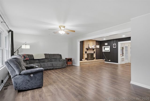 228 S Bell, Vinita, OK 74301