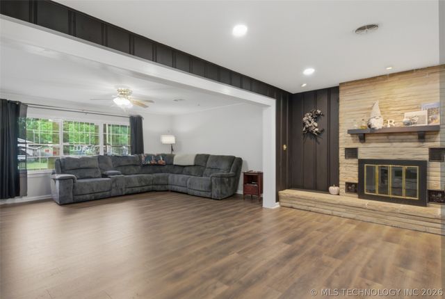 228 S Bell, Vinita, OK 74301