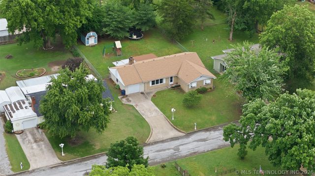 228 S Bell, Vinita, OK 74301