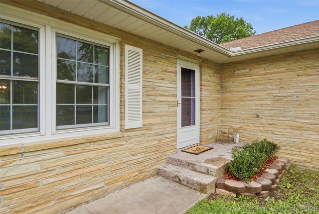 228 S Bell, Vinita, OK 74301