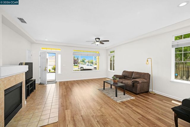 2924 Gelding Ln, Livermore, CA 94551