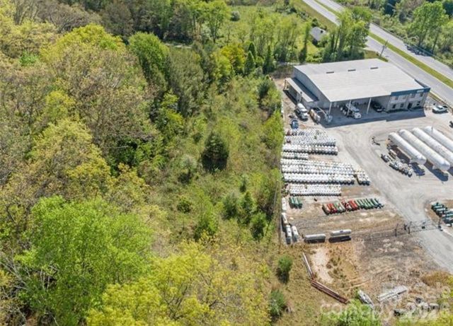 6045 US 19E Highway, Burnsville, NC 28714