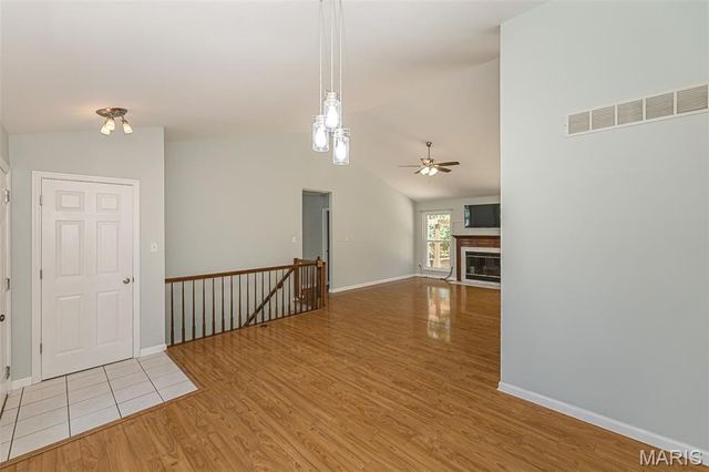 1600 Summerpoint Drive, Fenton, MO 63026