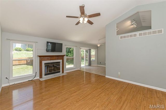 1600 Summerpoint Drive, Fenton, MO 63026