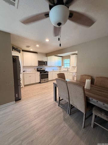 551 Westbend, San Antonio, TX 78227