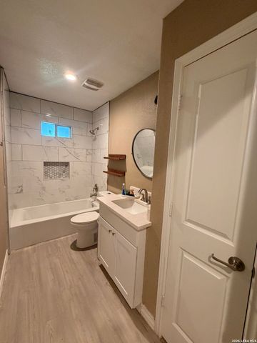 551 Westbend, San Antonio, TX 78227