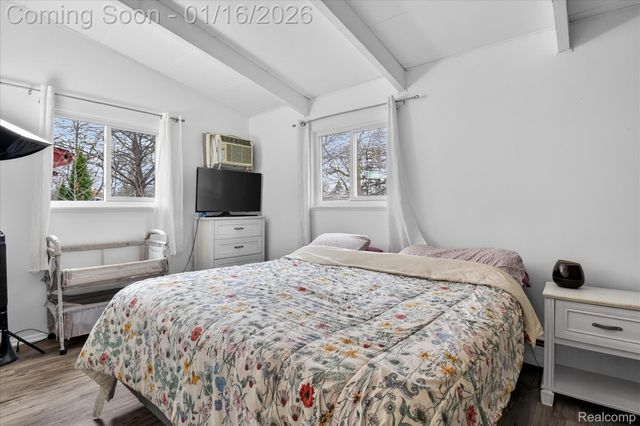 1307 S Carlson Street, Westland, MI 48186