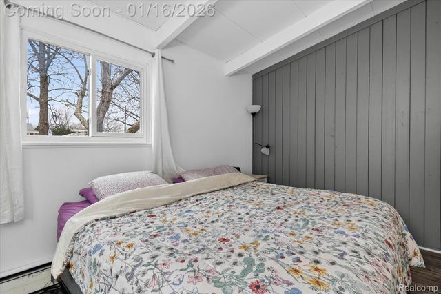 1307 S Carlson Street, Westland, MI 48186