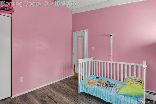 1307 S Carlson Street, Westland, MI 48186