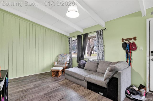 1307 S Carlson Street, Westland, MI 48186