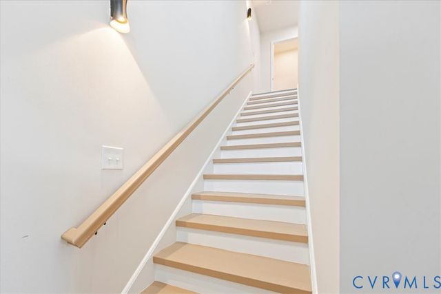 405 Shore St, Petersburg, VA 23803