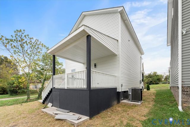 405 Shore St, Petersburg, VA 23803