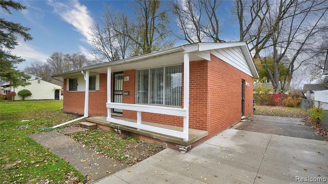 6310 Valorie Lane, Flint, MI 48504