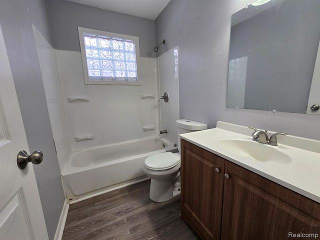 6310 Valorie Lane, Flint, MI 48504