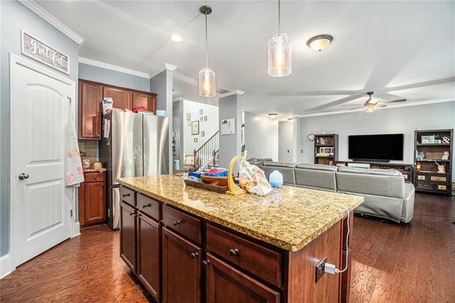 566 Olympic Way, Acworth, GA 30102