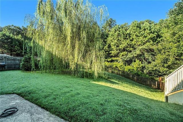 566 Olympic Way, Acworth, GA 30102