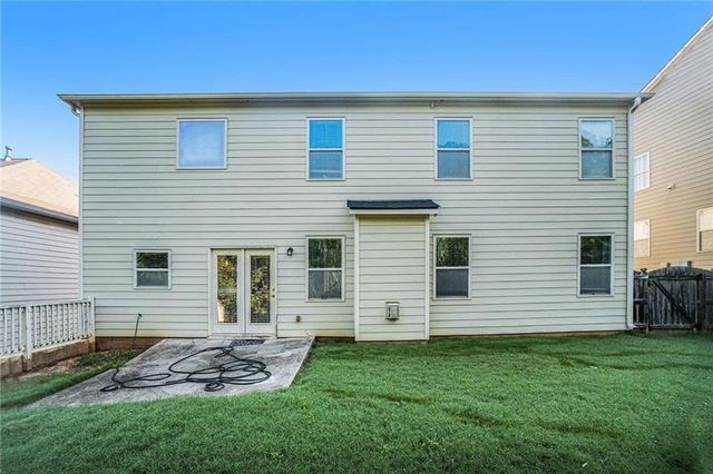 566 Olympic Way, Acworth, GA 30102