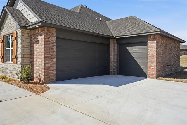 26319 Longhorn Drive, Blanchard, OK 73010