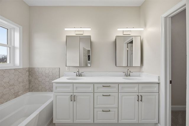 2416 Kestrel Drive SE, Cedar Rapids, IA 52403