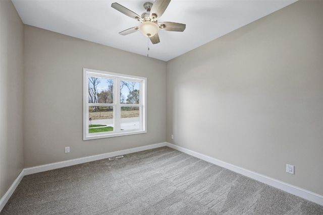 2416 Kestrel Drive SE, Cedar Rapids, IA 52403