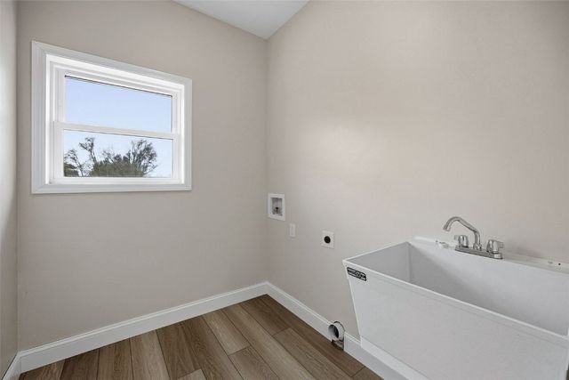 2416 Kestrel Drive SE, Cedar Rapids, IA 52403