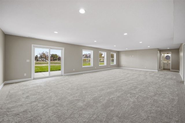 2416 Kestrel Drive SE, Cedar Rapids, IA 52403