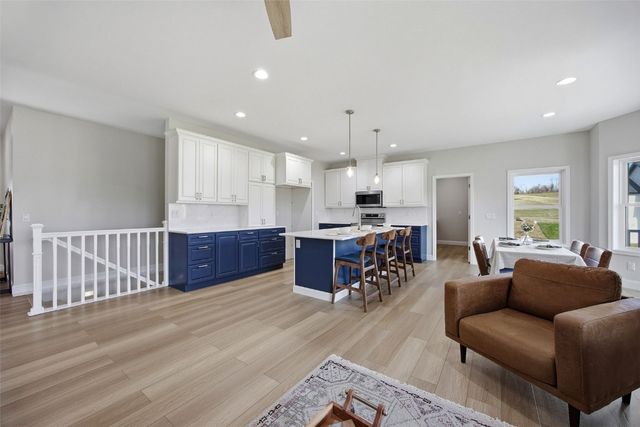 2416 Kestrel Drive SE, Cedar Rapids, IA 52403