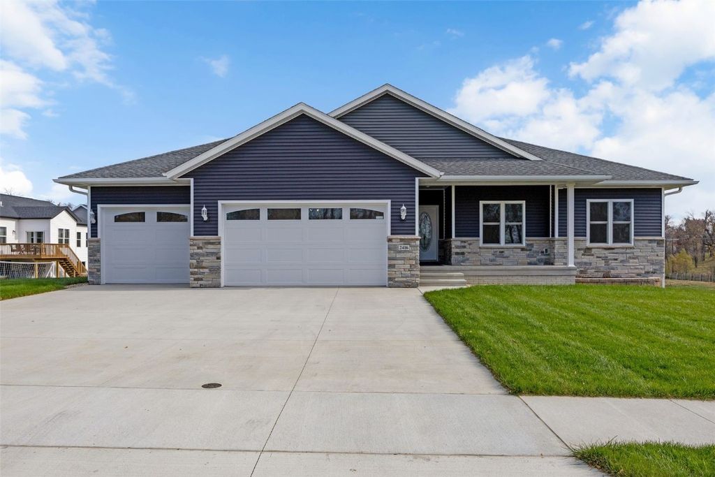 2416 Kestrel Drive SE, Cedar Rapids, IA 52403