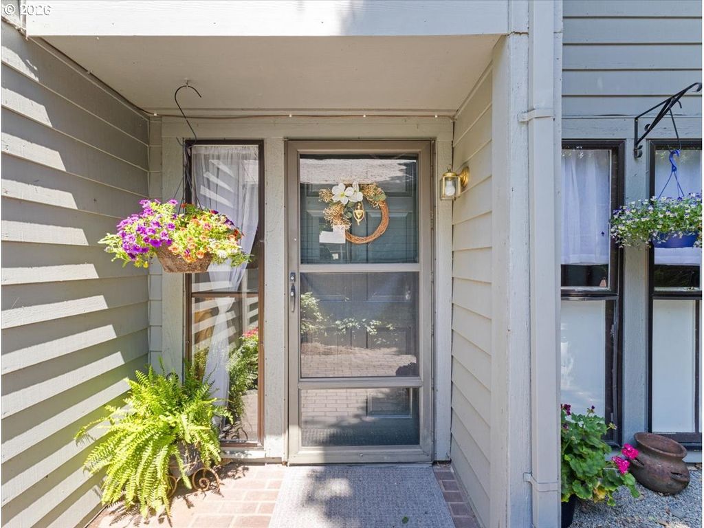 8512 Sw BRIGHTFIELD Cir, Tigard, OR 97223