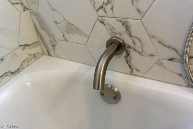 3970 Monticello Boulevard, Cleveland Heights, OH 44121