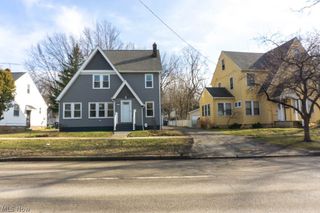 3970 Monticello Boulevard, Cleveland Heights, OH 44121