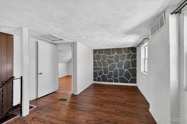 4837 Hannover Avenue, St Louis, MO 63123