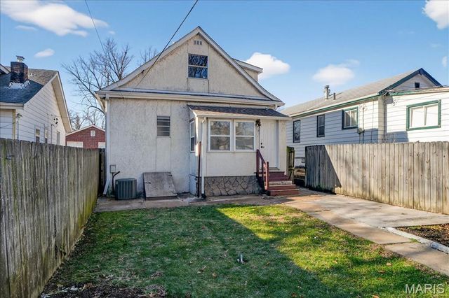4837 Hannover Avenue, St Louis, MO 63123