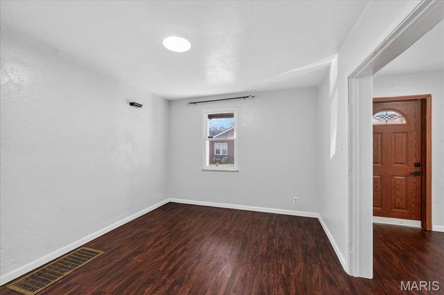 4837 Hannover Avenue, St Louis, MO 63123