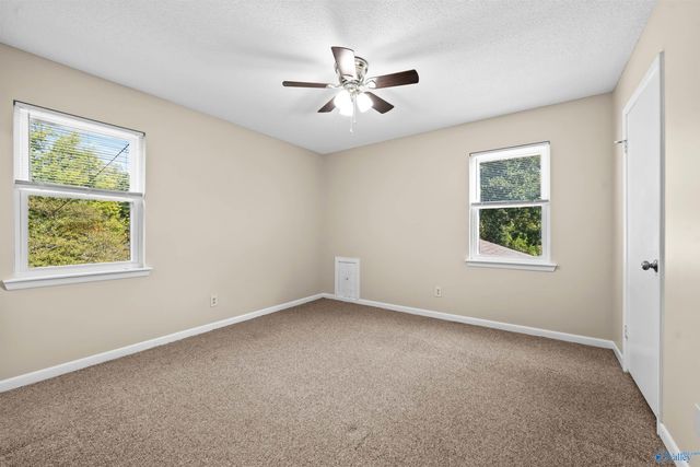 321 Hillside Road SW, Decatur, AL 35601